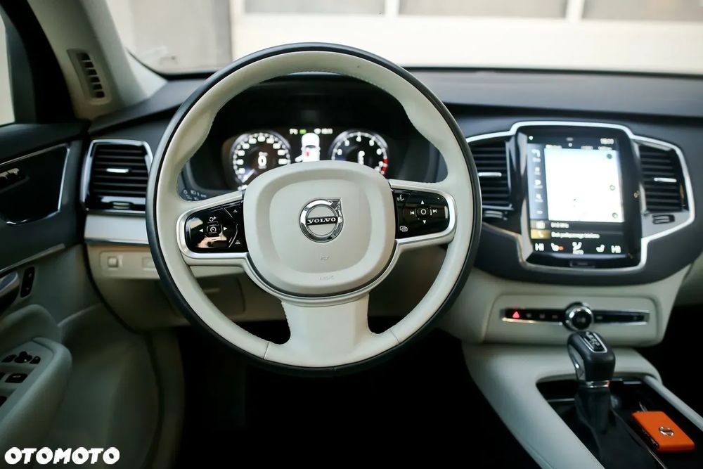 Volvo XC 90 T5 AWD Inscription 7os - 18