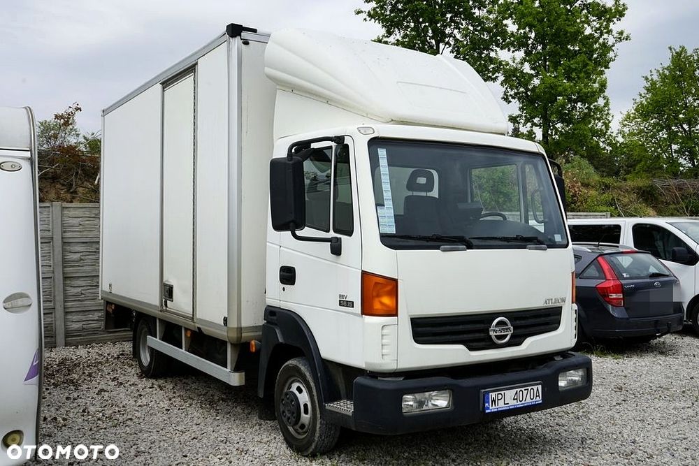 Nissan ATLEON - 4