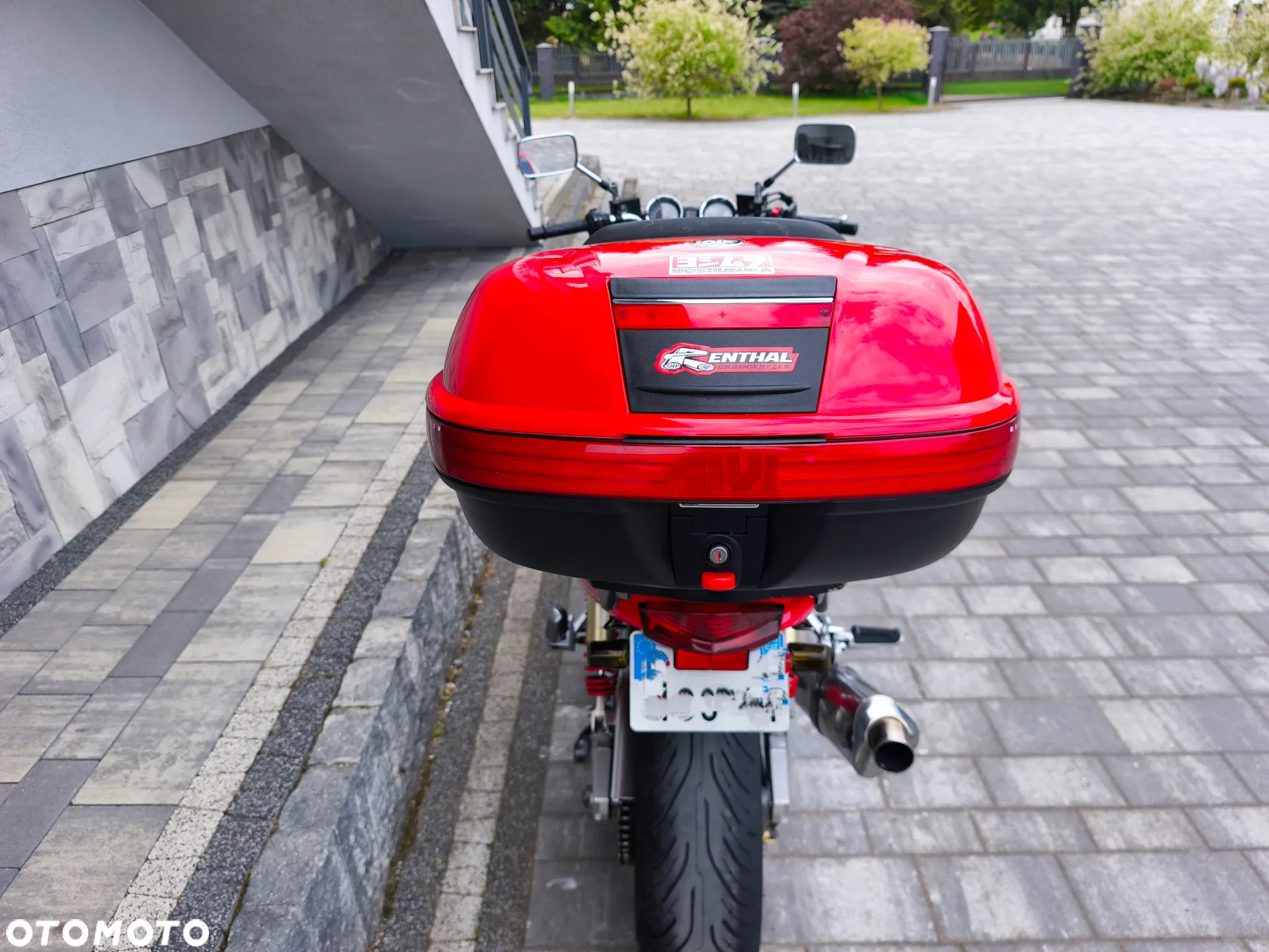 Suzuki GSX - 18