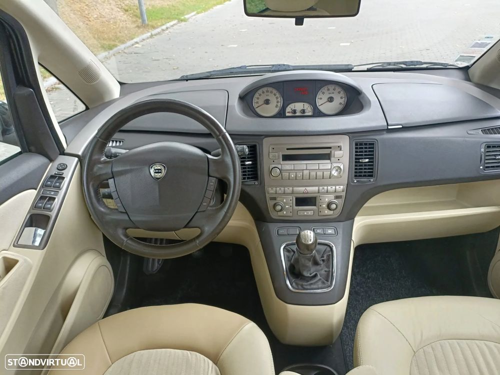 Lancia Musa 1.3 16V M-jet Oro Executive - 11
