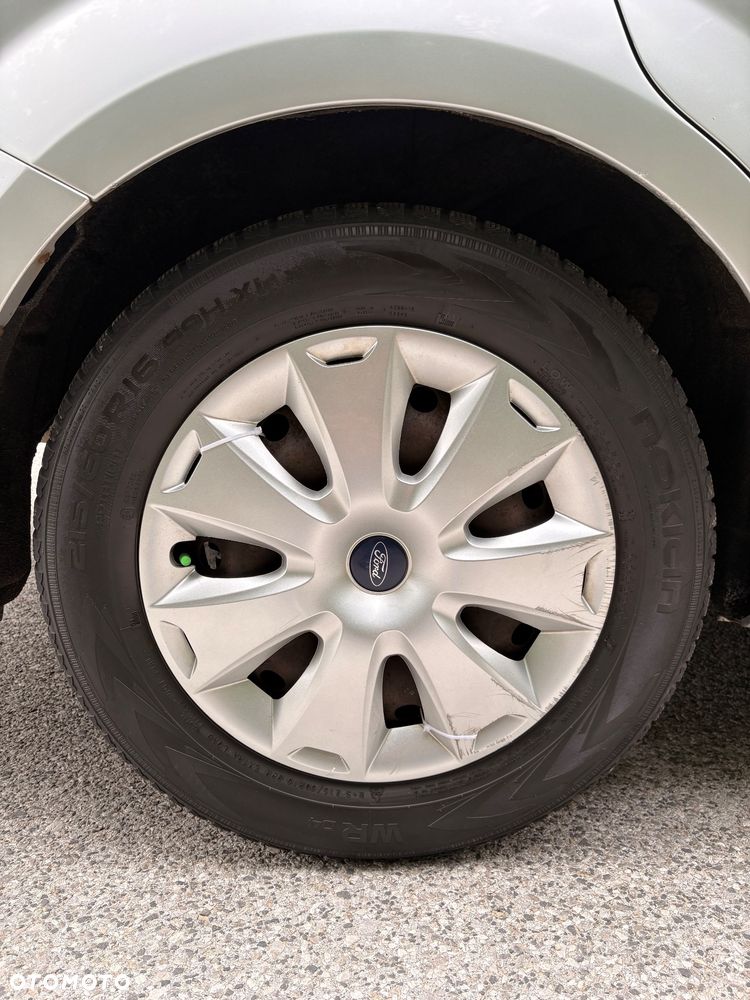 Ford Mondeo - 22