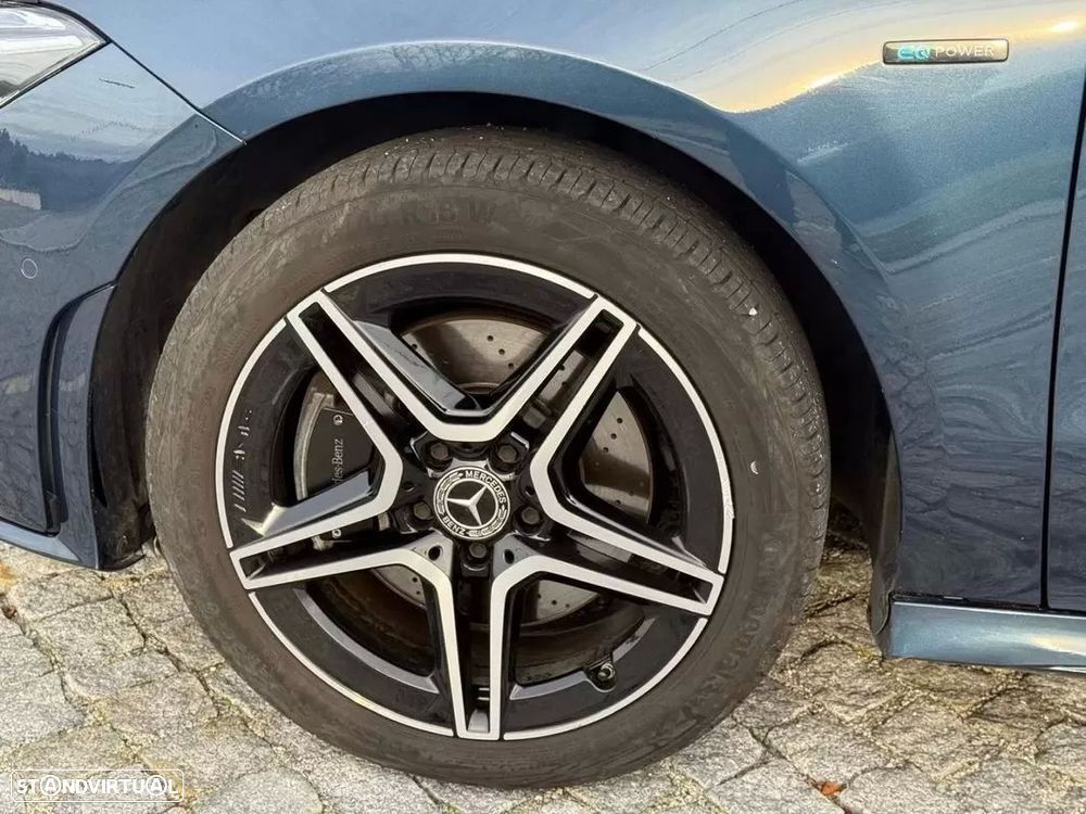 Mercedes-Benz CLA 250 e Shooting Brake AMG Line - 25