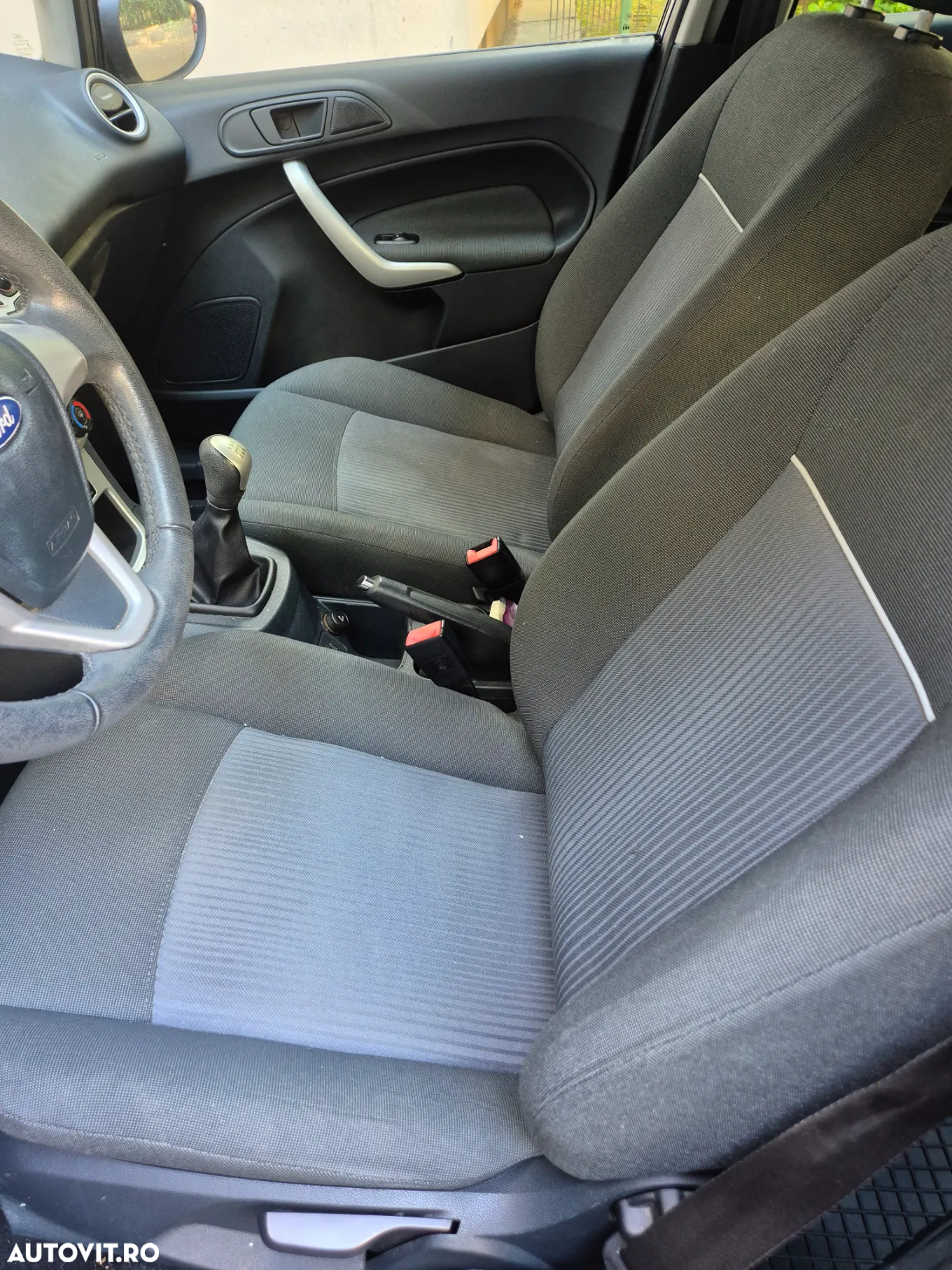 Ford Fiesta - 2