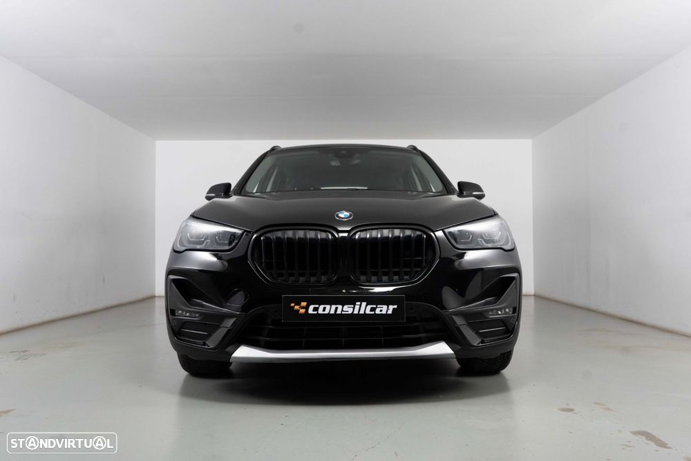 BMW X1 25 e xDrive Corporate Edition - 4