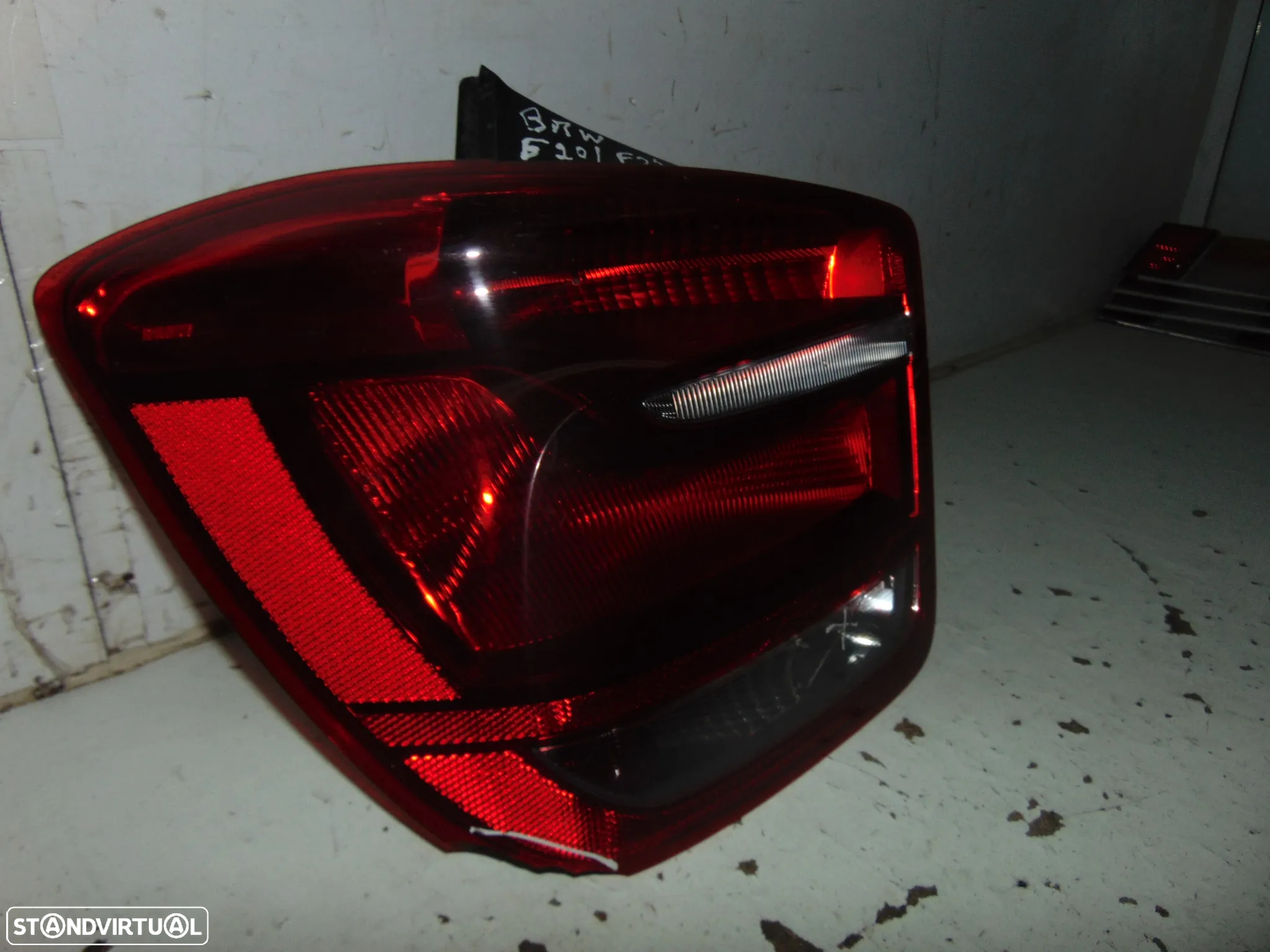 BMW serie 1 F20/F21 farolim - 2