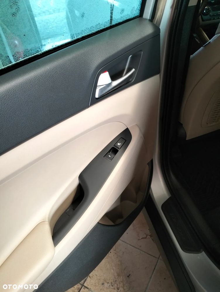 Hyundai Tucson 1.7 CRDI BlueDrive Premium 2WD DCT - 12