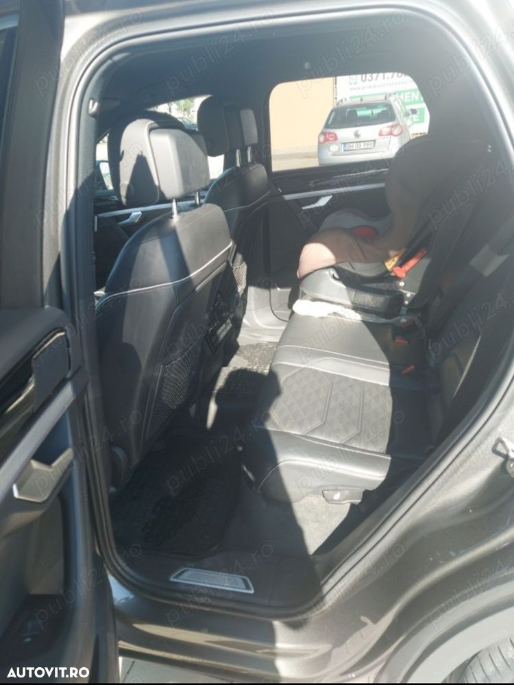 Volkswagen Touareg - 5