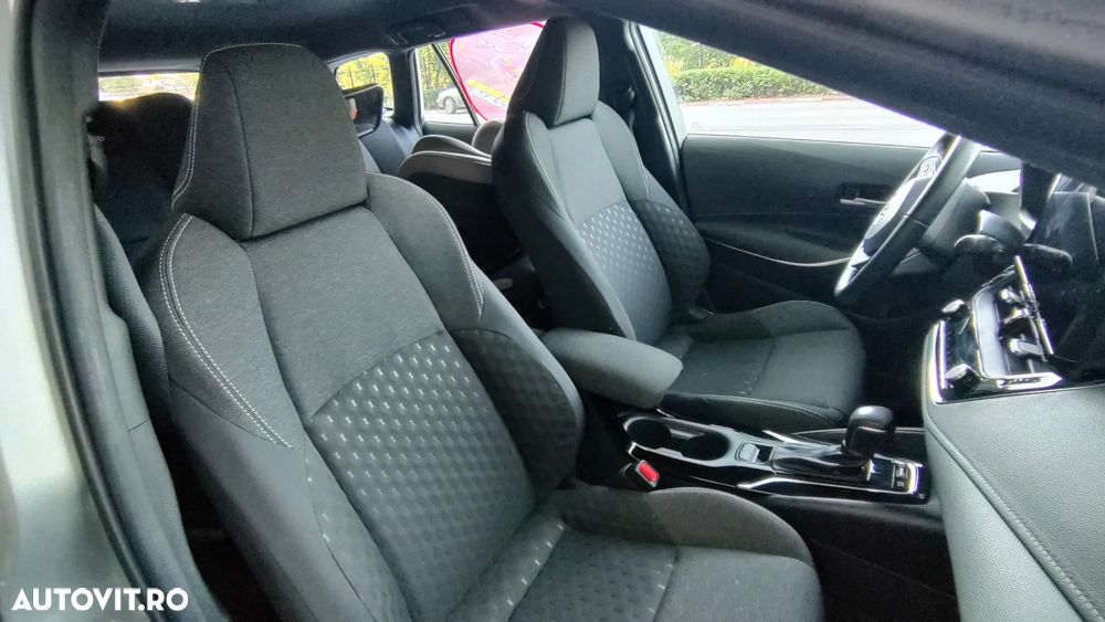 Toyota Corolla 1.8 HSD Business - 7