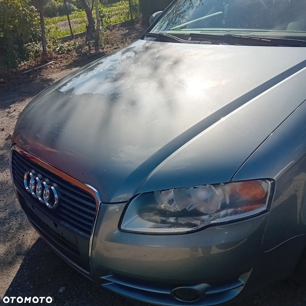 Audi A4 Limousine - 4