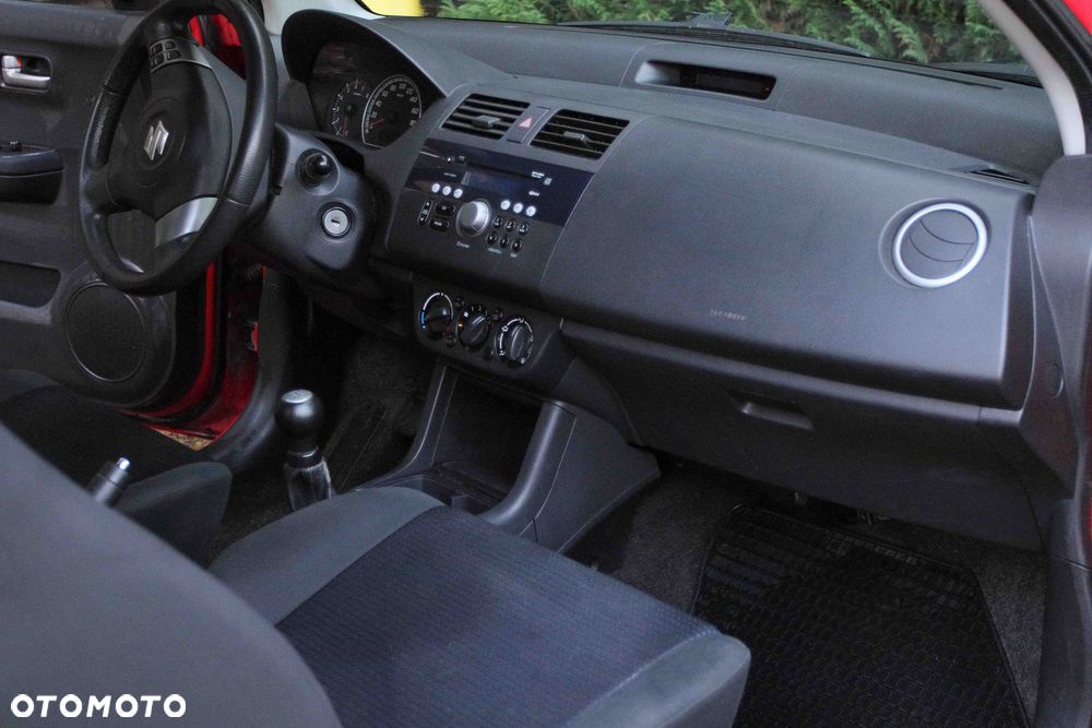Suzuki Swift - 6