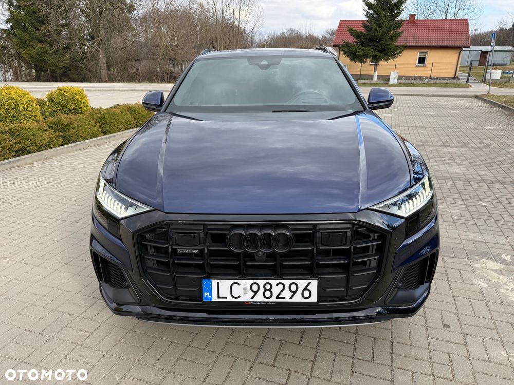 Audi Q8 - 10