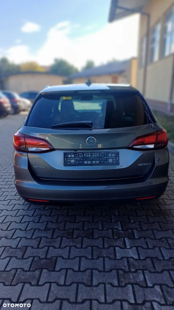 Opel Astra 1.6 D (CDTI) Start/Stop Sports Tourer Innovation - 10