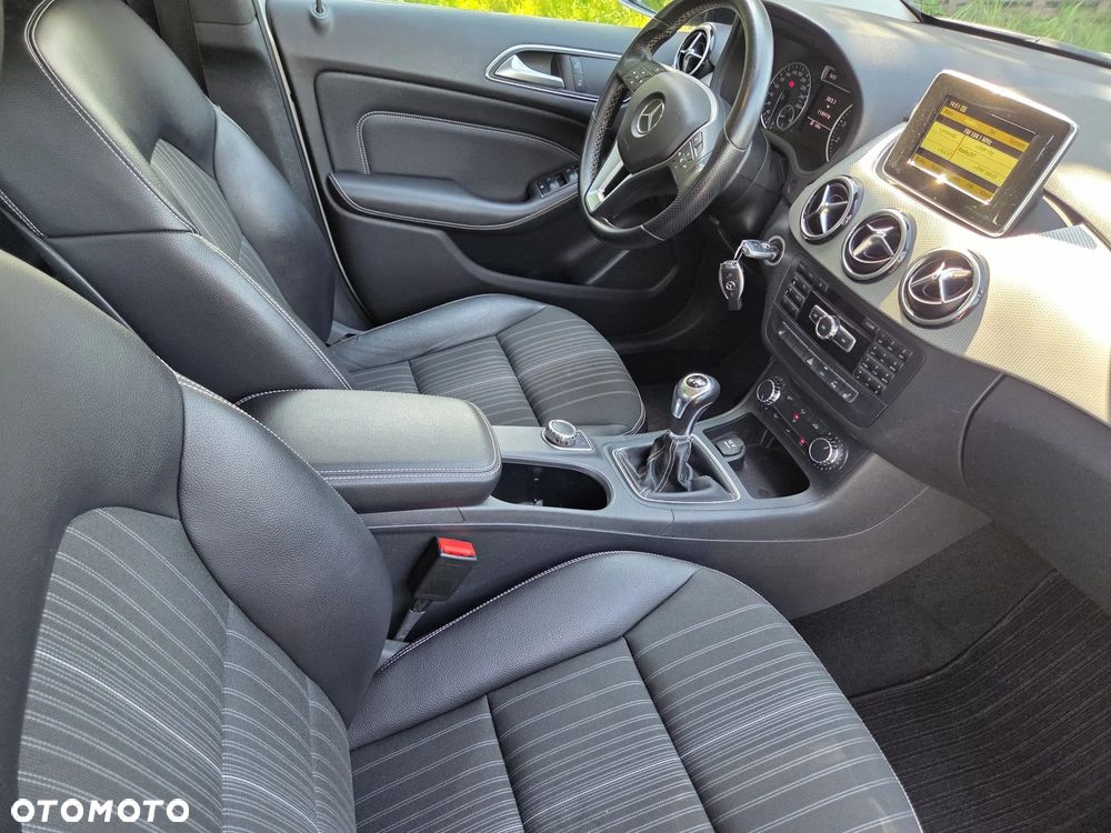 Mercedes-Benz Klasa B 180 BlueEFFICIENCY Edition Style - 10