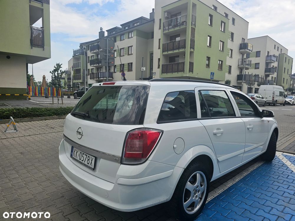Opel Astra 2008 photo 4