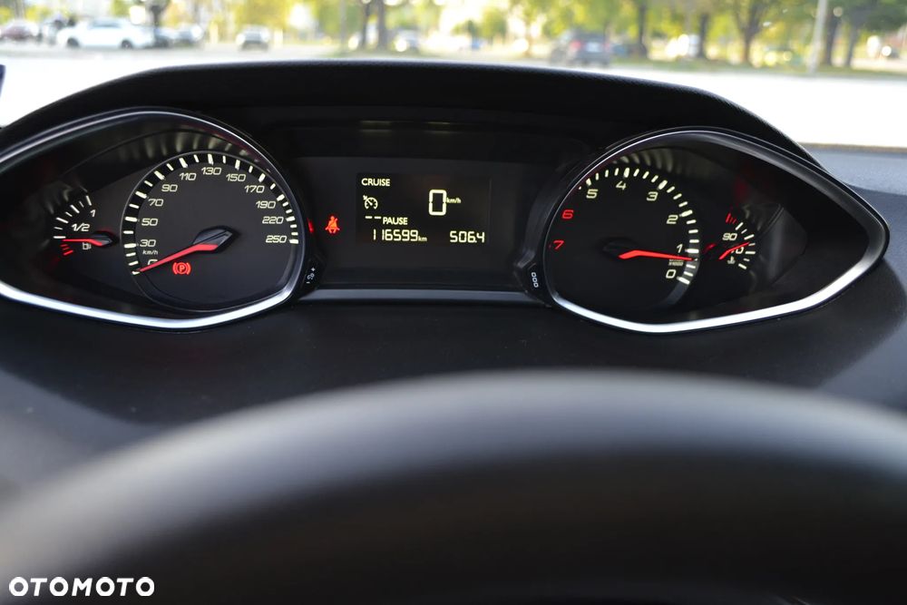 Peugeot 308 1.2 PureTech Access S&S - 18