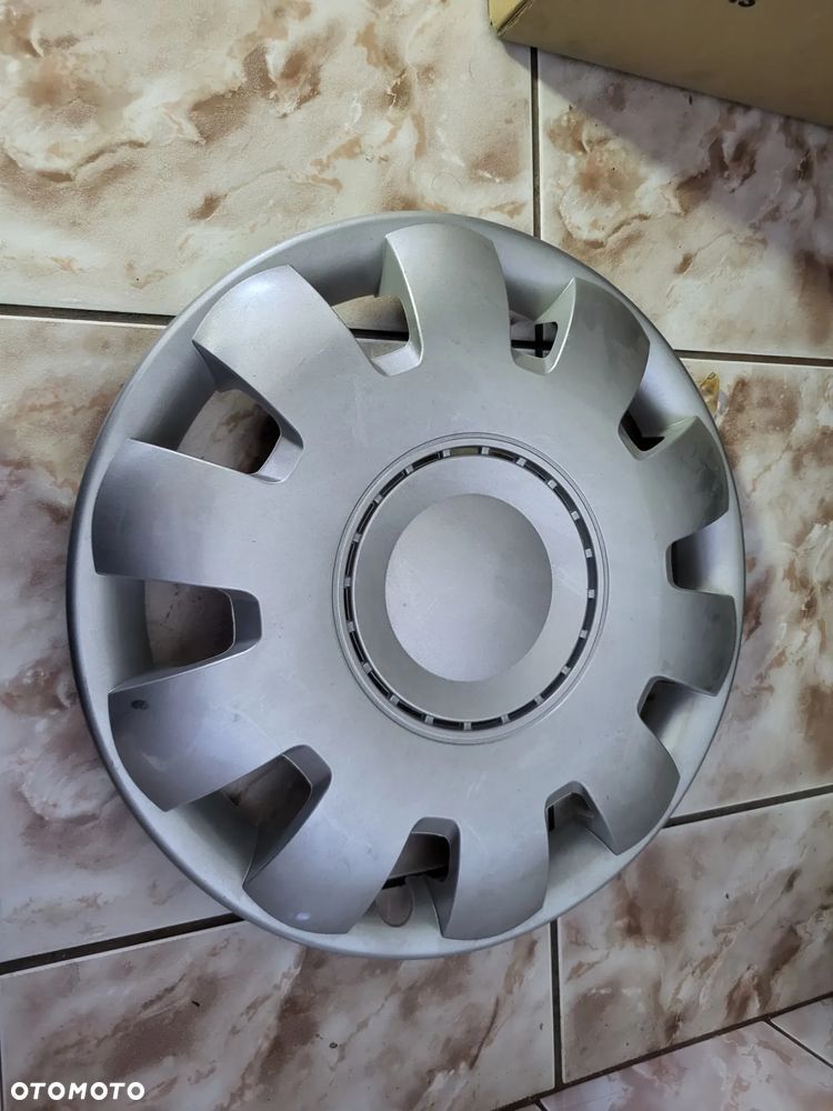 Kołpak 16 VENUS  srebrny