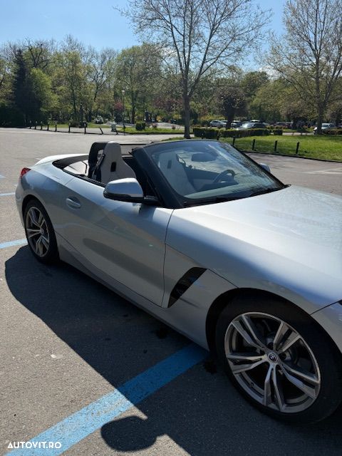 BMW Z4 sDrive30i AT - 11
