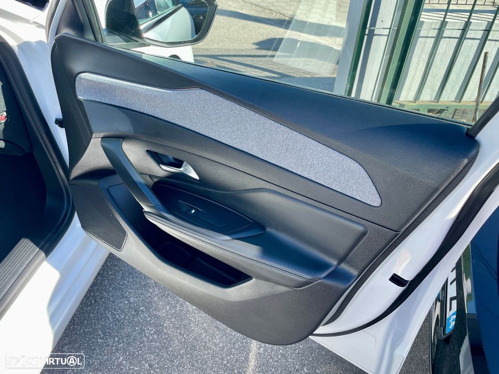 Peugeot 308 SW 1.2 PureTech Allure - 34