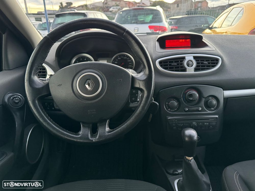 Renault Clio Break 1.2 16V Dynamique - 17