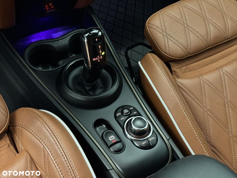 MINI Countryman Cooper SD ALL4 - 19