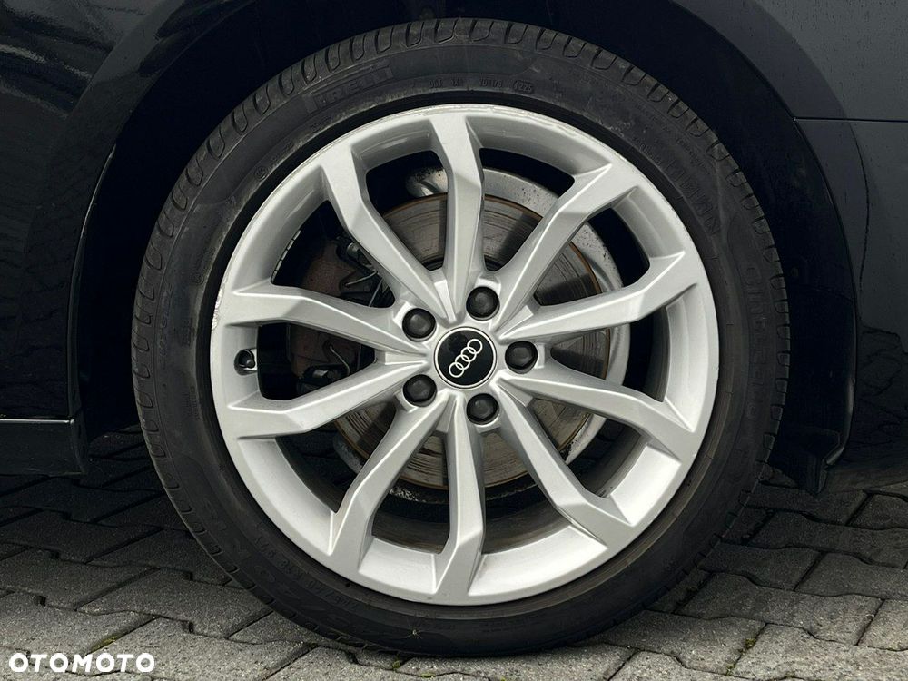 Audi A4 Limousine - 13