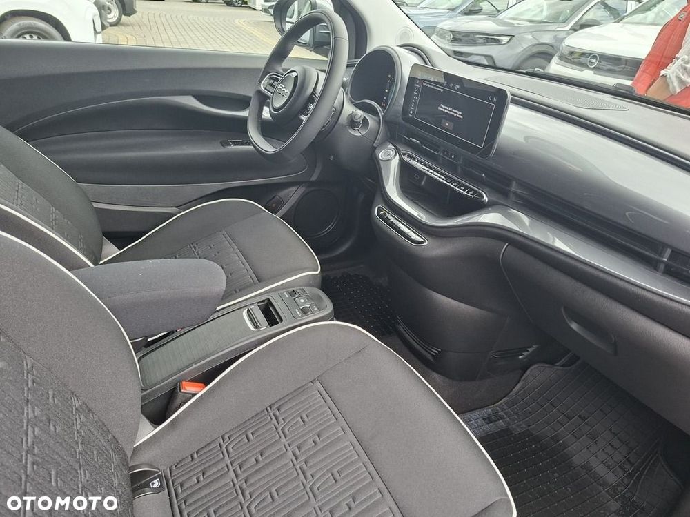 Fiat 500e - 19