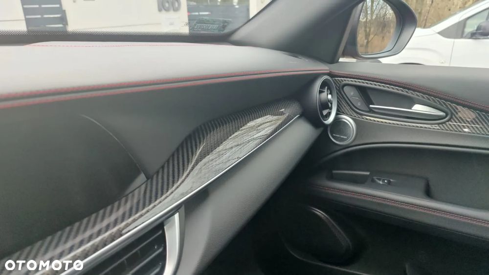 Alfa Romeo Stelvio 2.9 V6 Bi-Turbo Quadrifoglio Q4 - 11