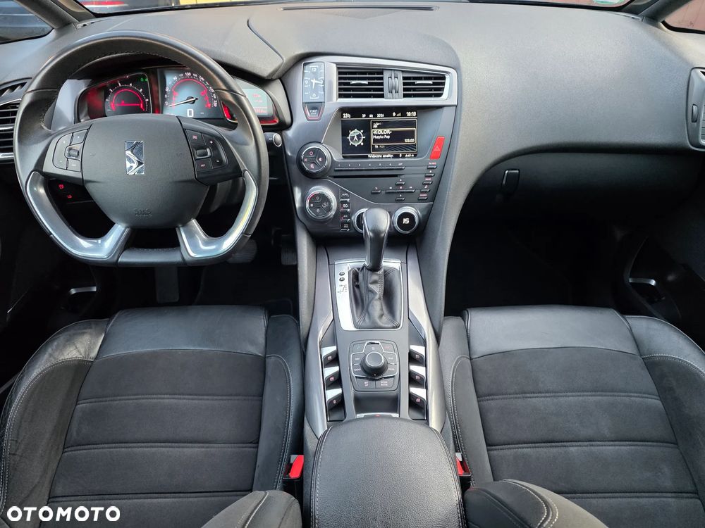 Citroën DS5 1.6 THP SoChic - 9
