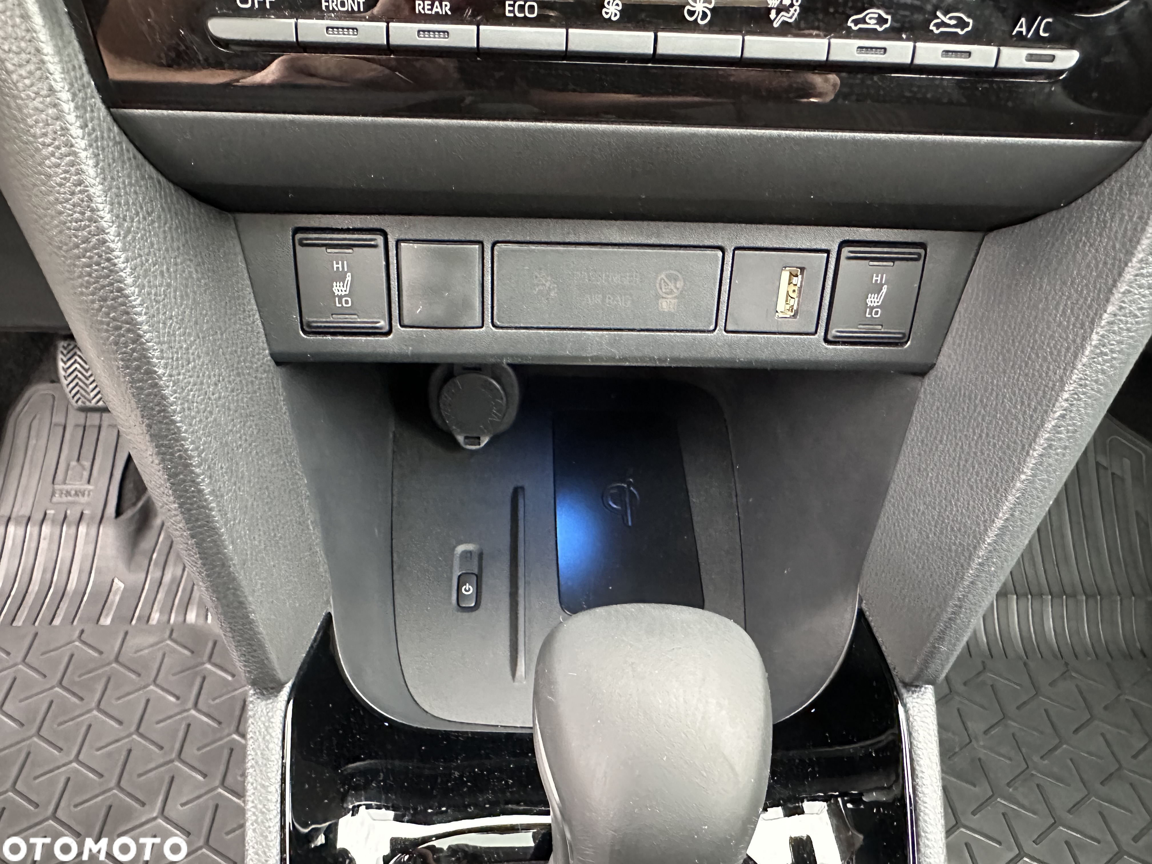 Toyota Yaris Cross Hybrid 1.5 Adventure - 14