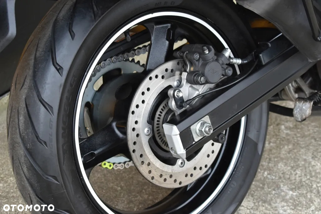 Suzuki V-STROM - 28