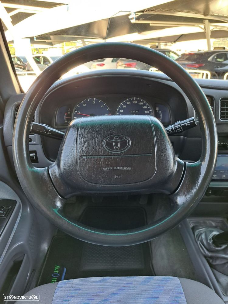 Toyota Hilux Tracker 2.5 TD 4WD (33LNG8) - 7