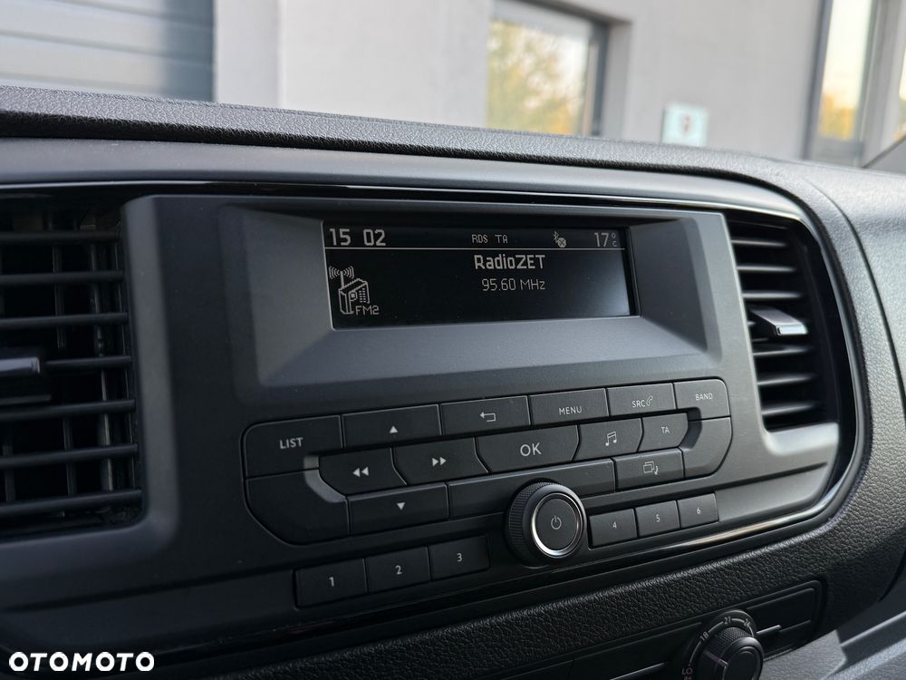 Peugeot e - Expert - 23