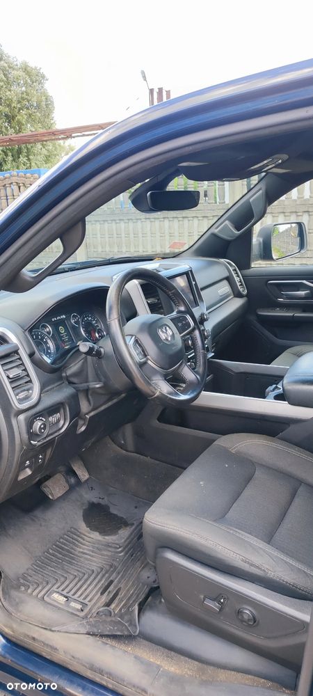 RAM 1500 5.7 Crew Cab Bighorn - 11