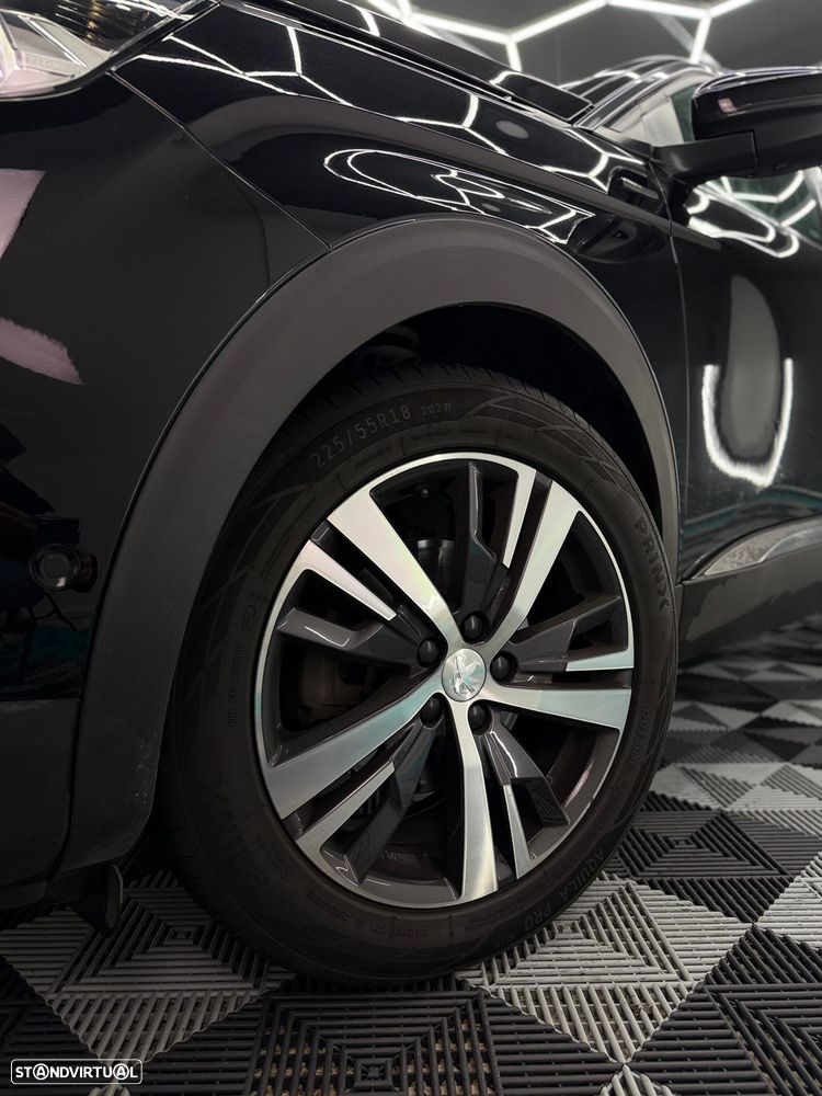 Peugeot 3008 1.2 PureTech GT Line - 3