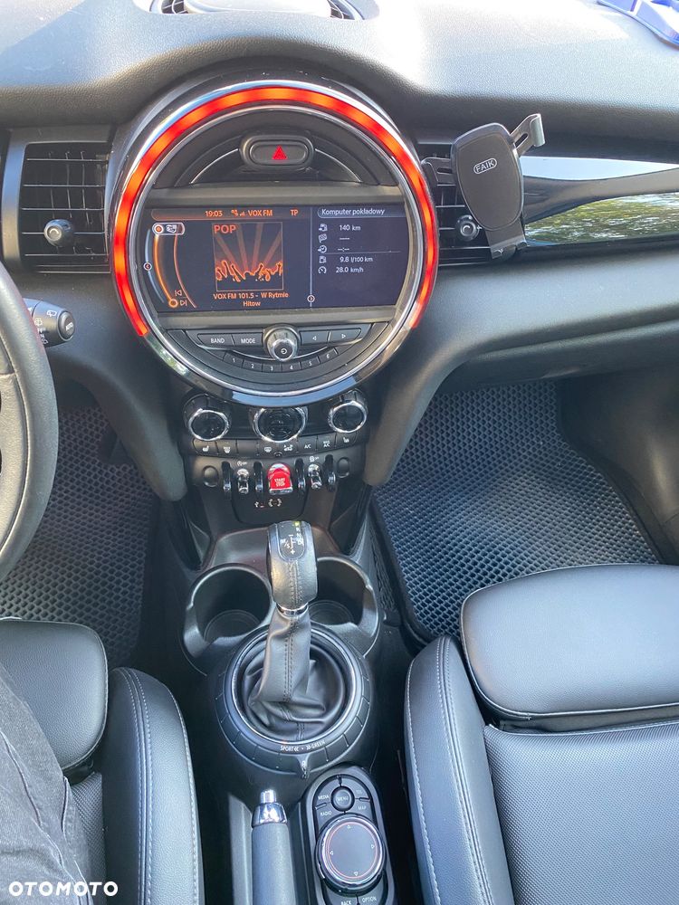 MINI Cooper Standard - 15