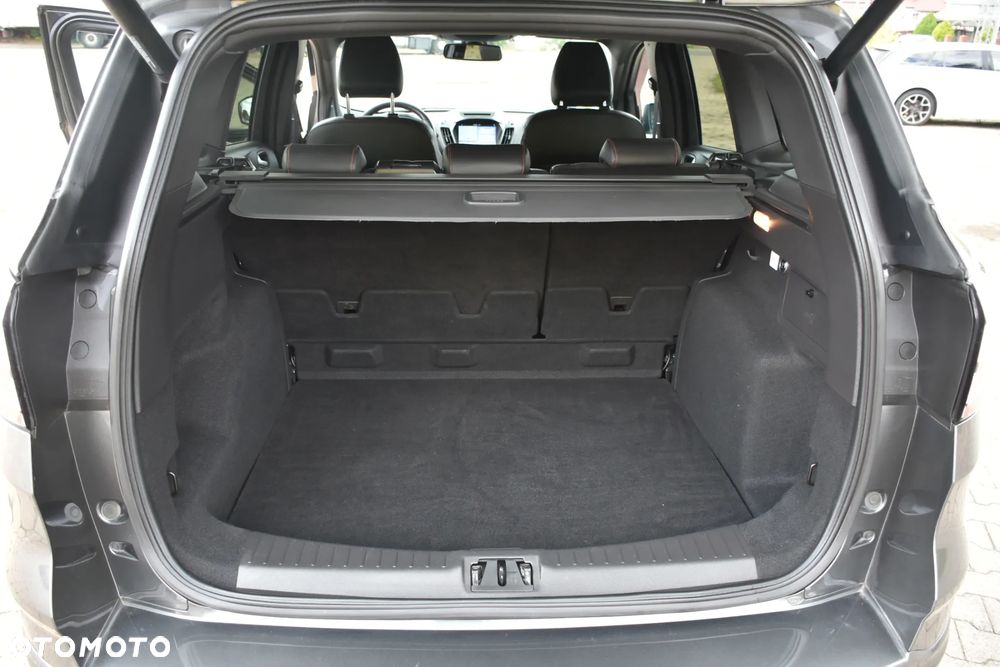 Ford Kuga 2.0 TDCi 4x4 ST-Line - 20