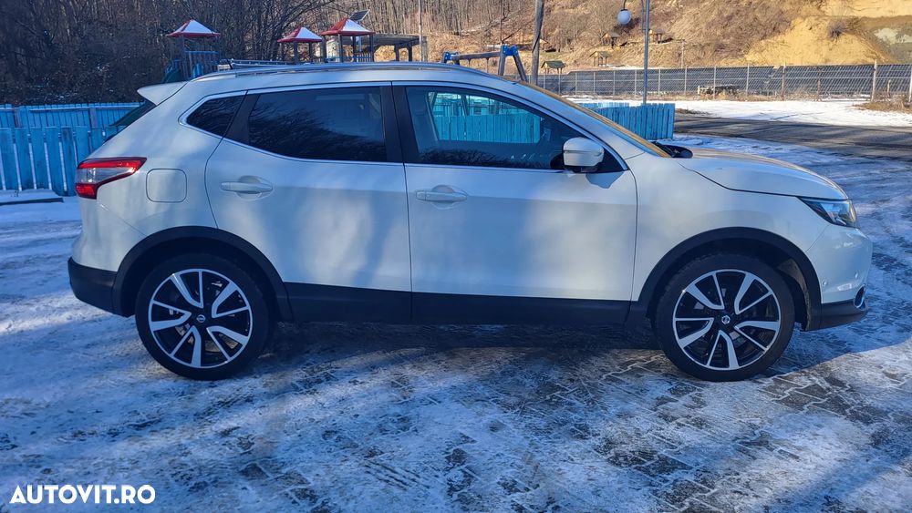 Nissan Qashqai 1.2 DIG-T TEKNA+ - 4