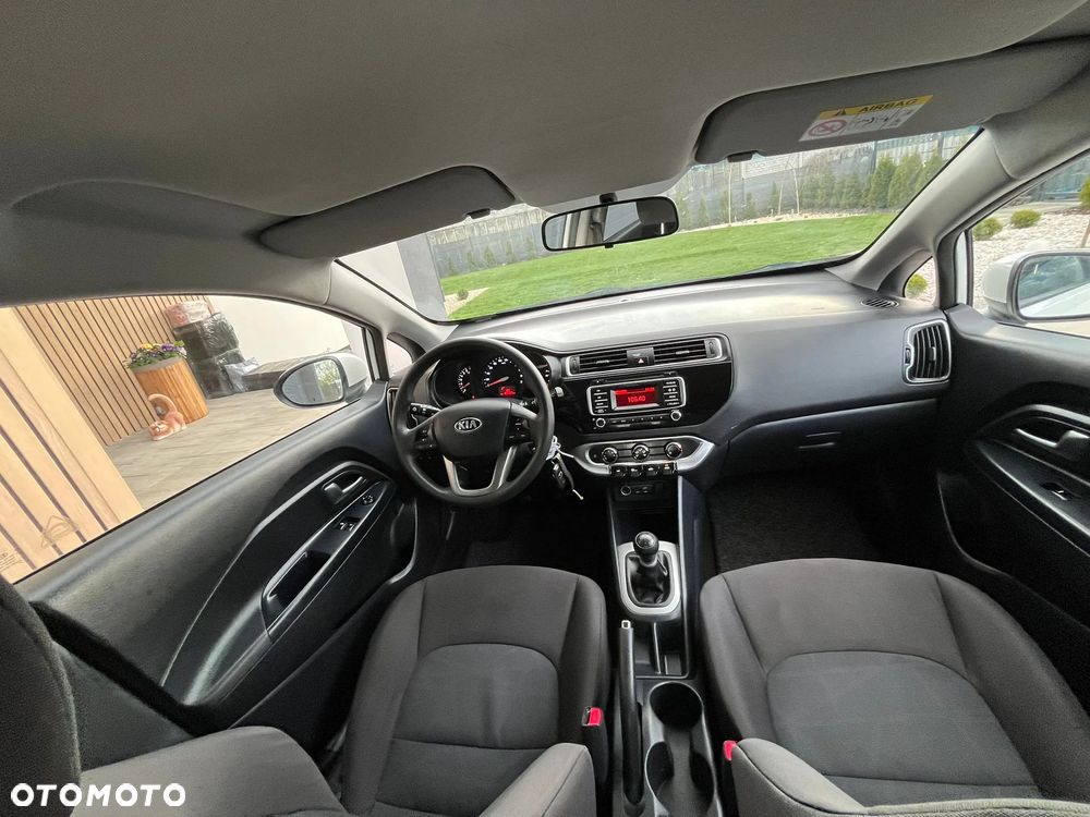 Kia Rio - 9