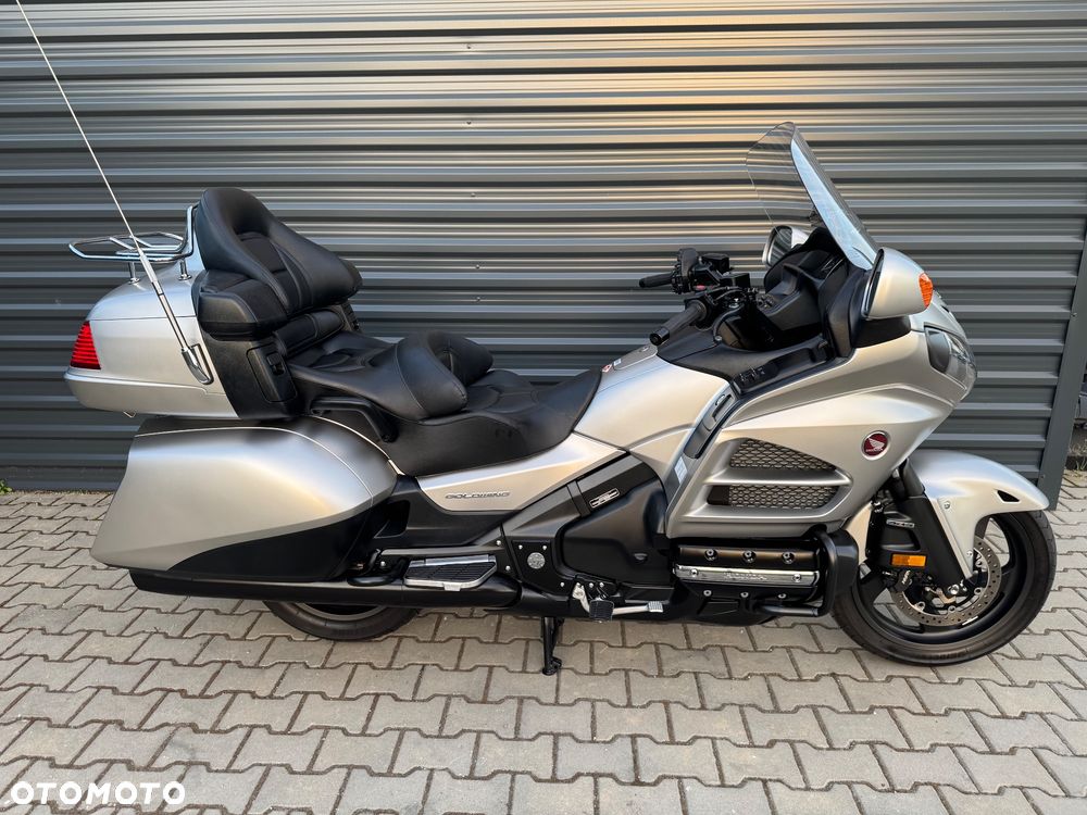 Honda GL - 4