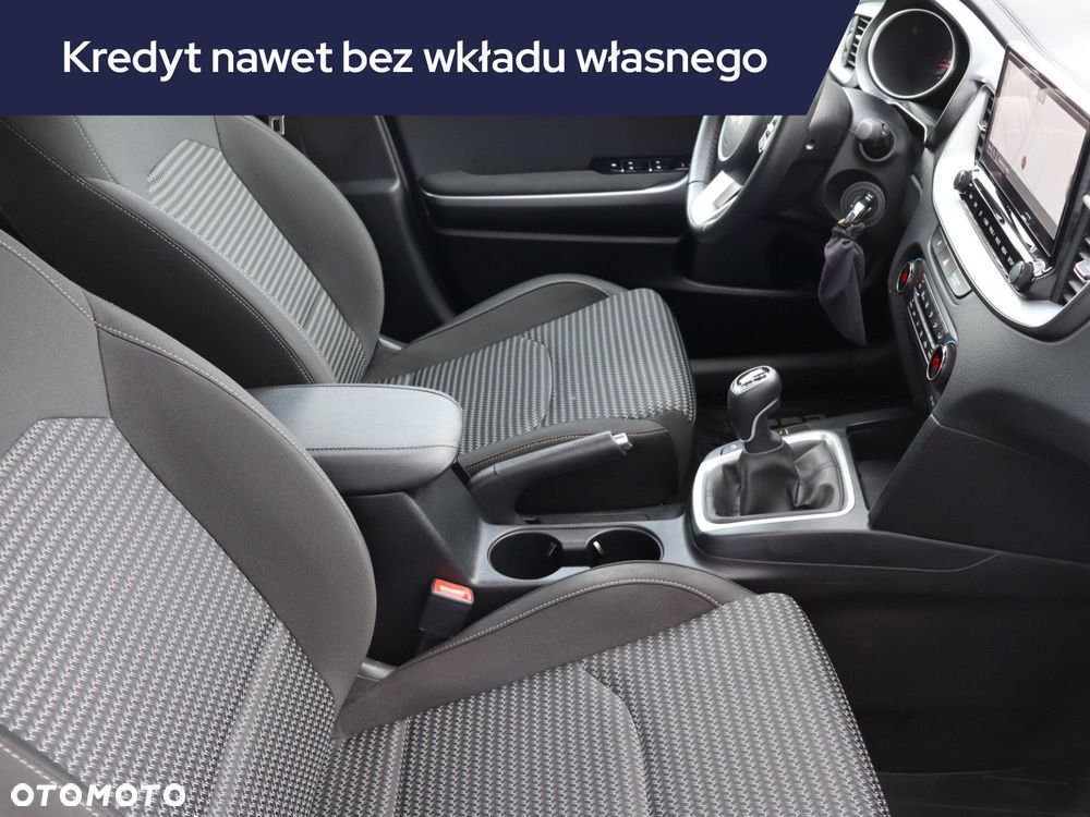 Kia Ceed - 11