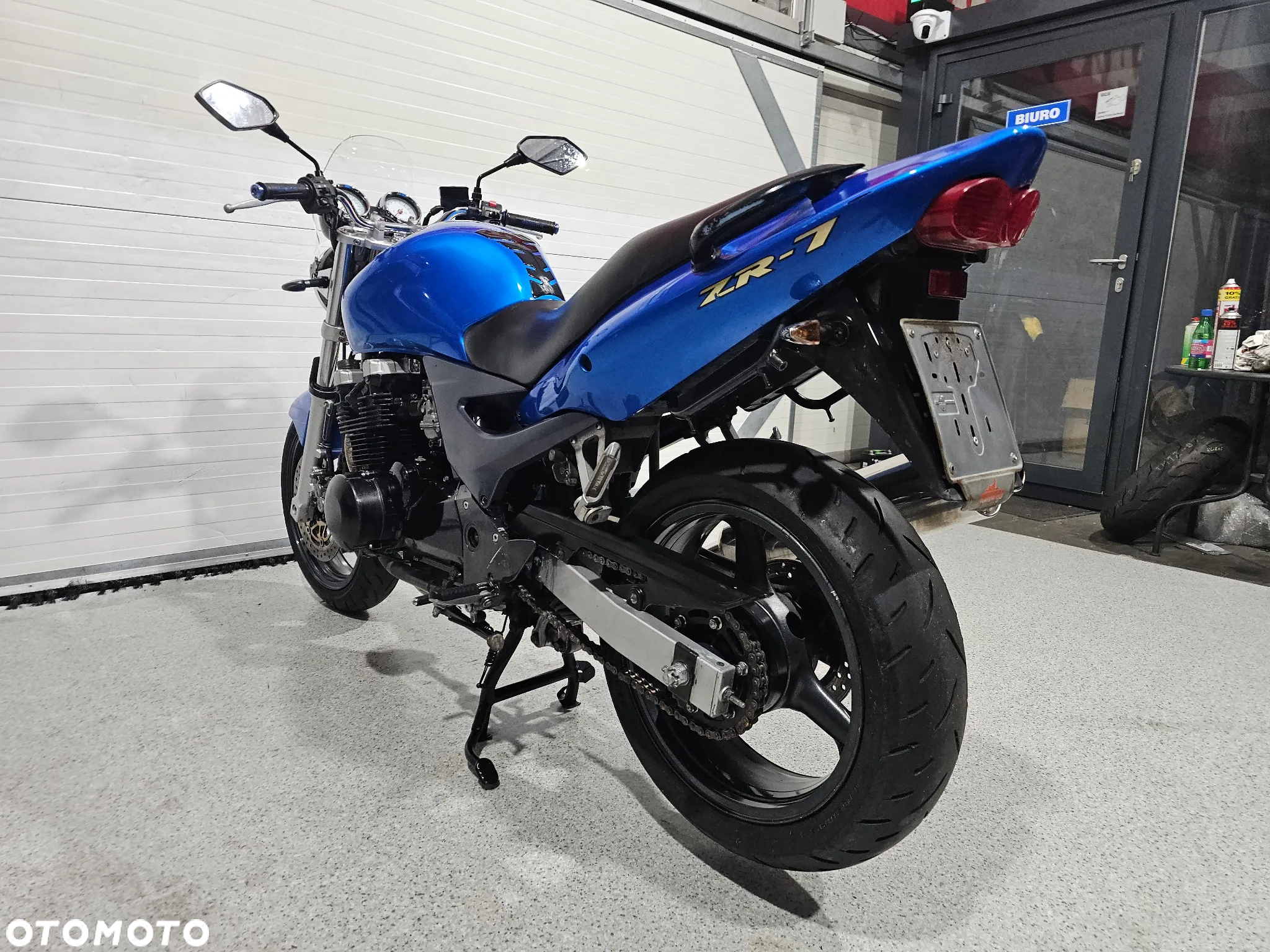Kawasaki ZR - 18
