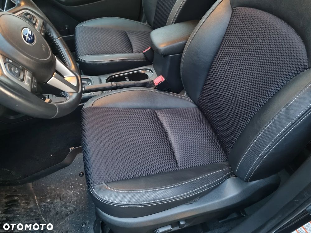 Subaru Forester 2.0 XT Platinum Lineartronic - 28