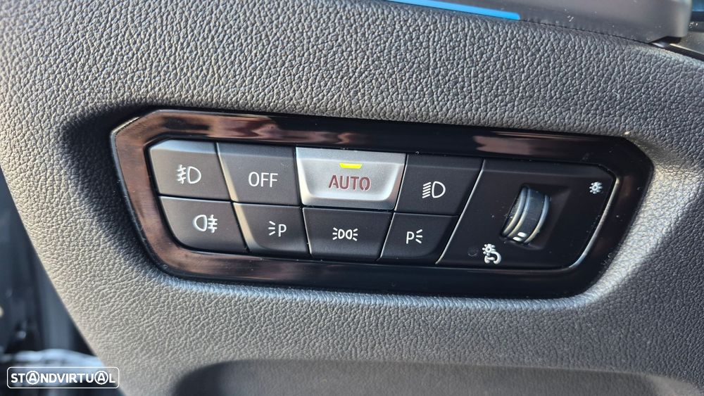 BMW 320 e Pack M Auto - 8