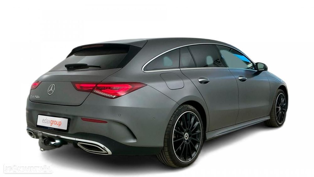 Mercedes-Benz CLA 250 e 8G-DCT AMG Line - 2