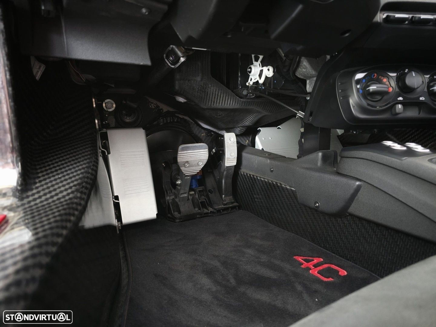 Alfa Romeo 4C Spider 1750 TBi - 35