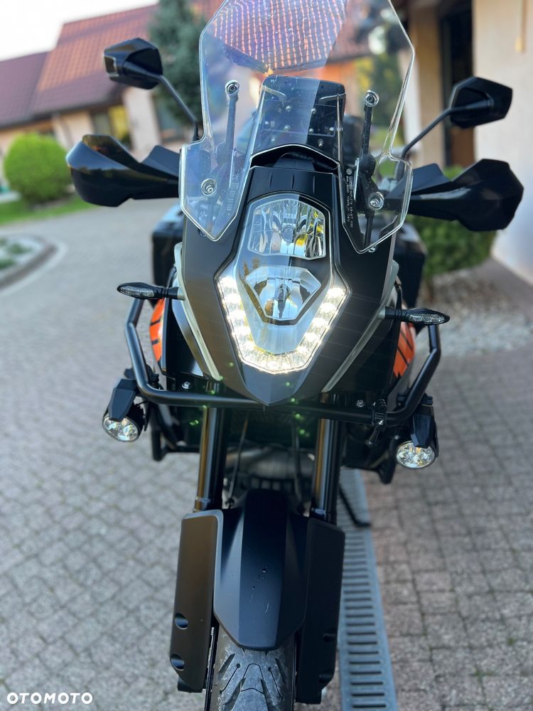 KTM Adventure - 10