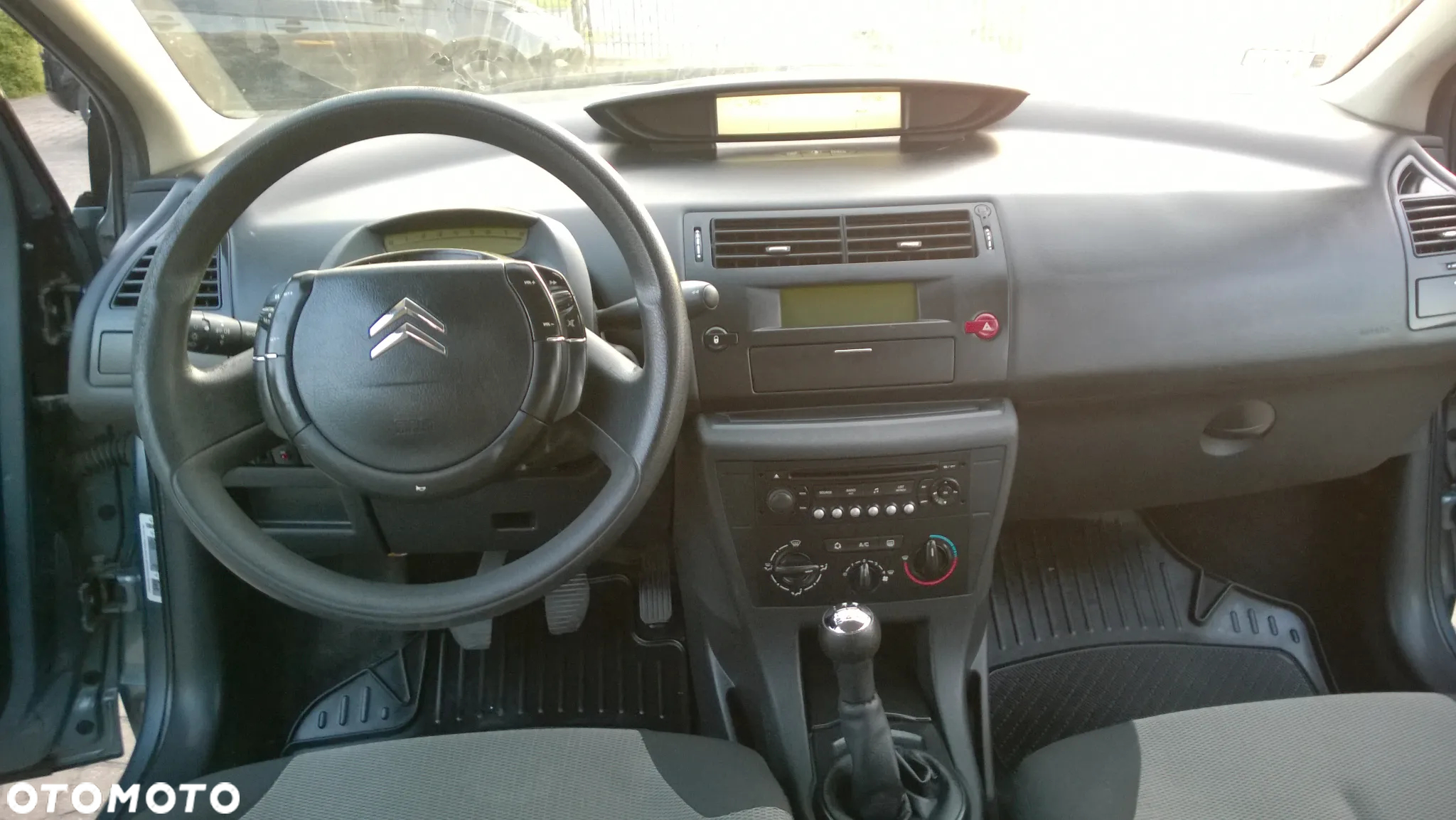 Citroën C4 1.4 16V SX - 12