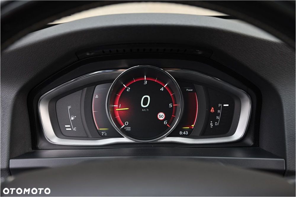 Volvo V60 D5 Geartronic RDesign - 22