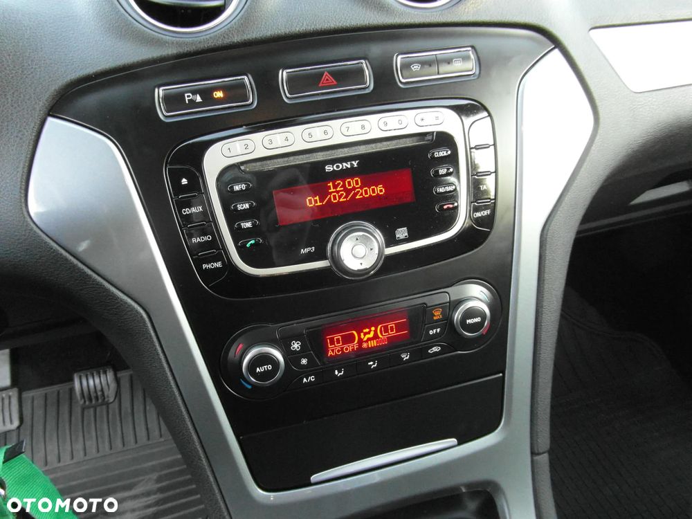 Ford Mondeo 2.0 Trend X - 28