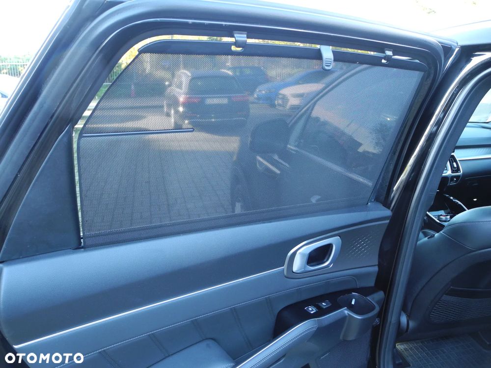 Kia Sorento - 25